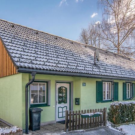 Charmantes Ferienhaus Peterdorf Extérieur photo